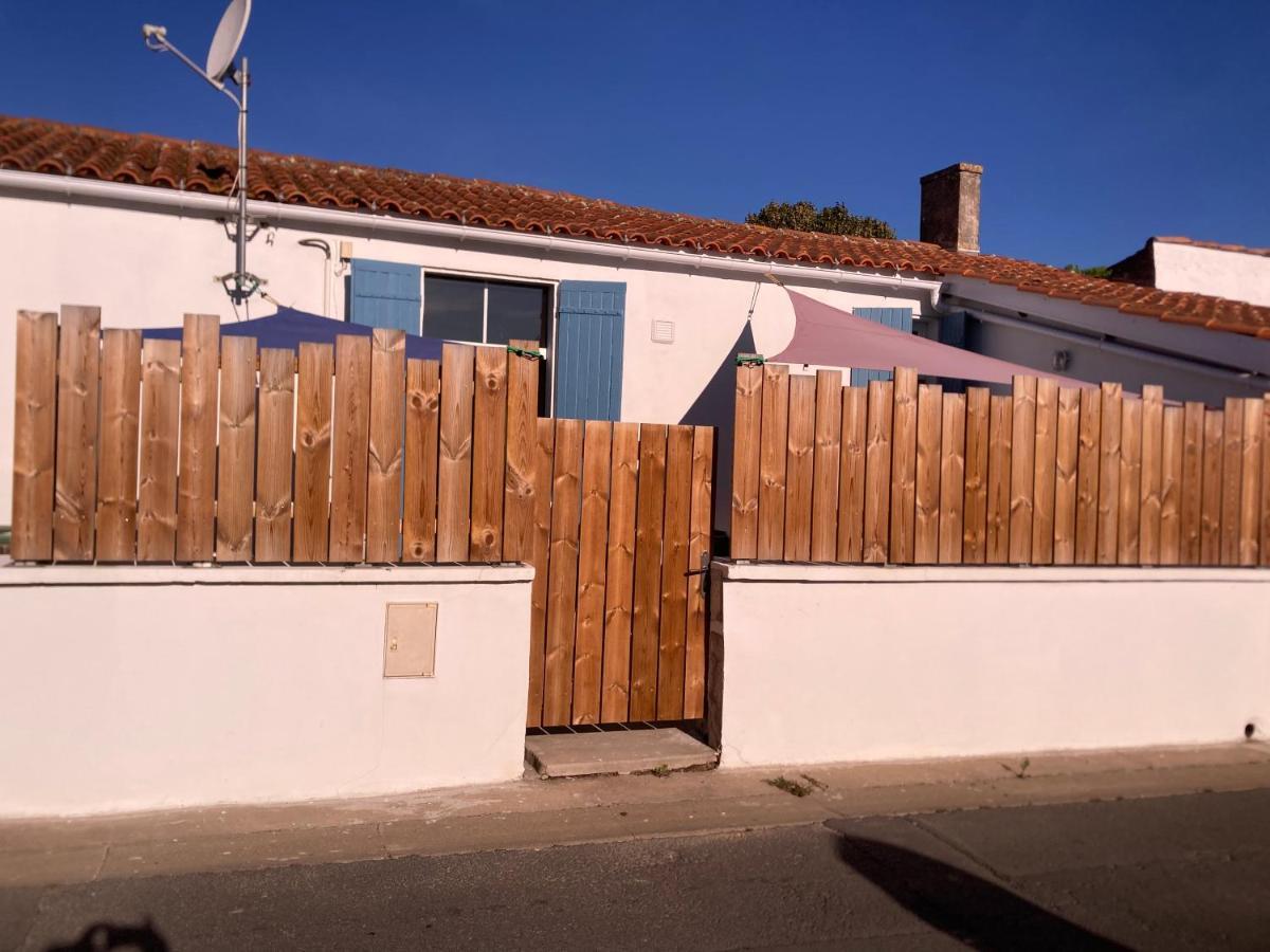 La Cabane Charmante Petite Maison 2 Chambres A 2,5Km Plage Сен-Жорж-д'Олерон Экстерьер фото